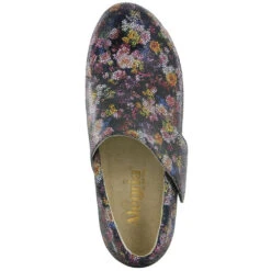 Qin In Garland Print -Beautiful Shoes 689 3 f4a4c236 83e2 4dfb 8c0f 93dfda392de7