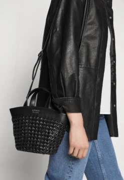 GUESS SCILIA MINI BLK BAG -Beautiful Shoes 81a356d330664fa29a904f251956c7fa