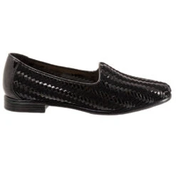 Trotters Liz III Slip-On Black/Black Patent (Women's) -Beautiful Shoes Blk 7 3ee0a5da 4fb3 4500 8556 d0453d3fb077