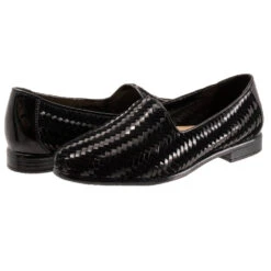 Trotters Liz III Slip-On Black/Black Patent (Women's) -Beautiful Shoes Blk 8 cd5a6194 763c 4204 bf85 c522308e5d3c