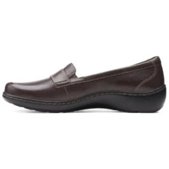 Clarks Cora Daisy Loafer Brown Tumbled Leather (Women's) -Beautiful Shoes Brn 5 2f130b08 ccdd 4d1f 96e8 dcd55b679b49