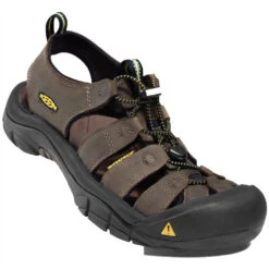 Beautiful Shoes 34 Keen Newport Sandal Bison (Men's)